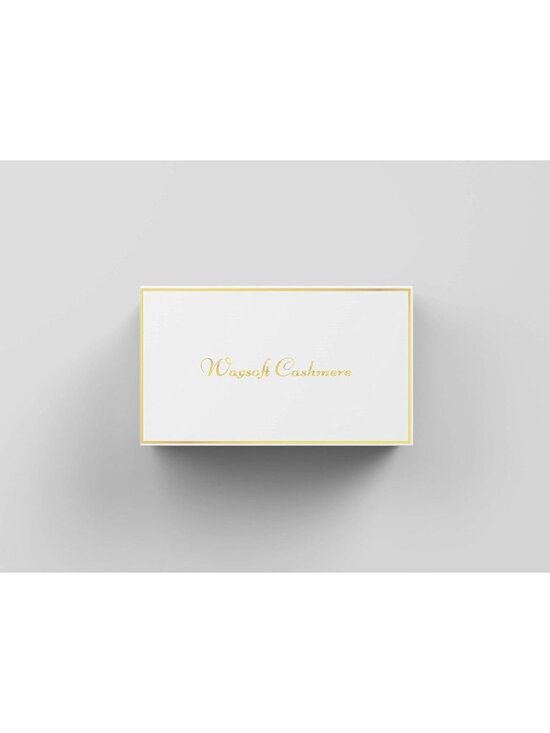 Cozy 100% Cashmere Oversized Beanie Hat for Women - Perfect Gift Box Accessory main image 6